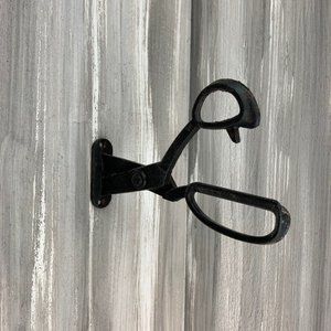 Cast iron Scissor hook